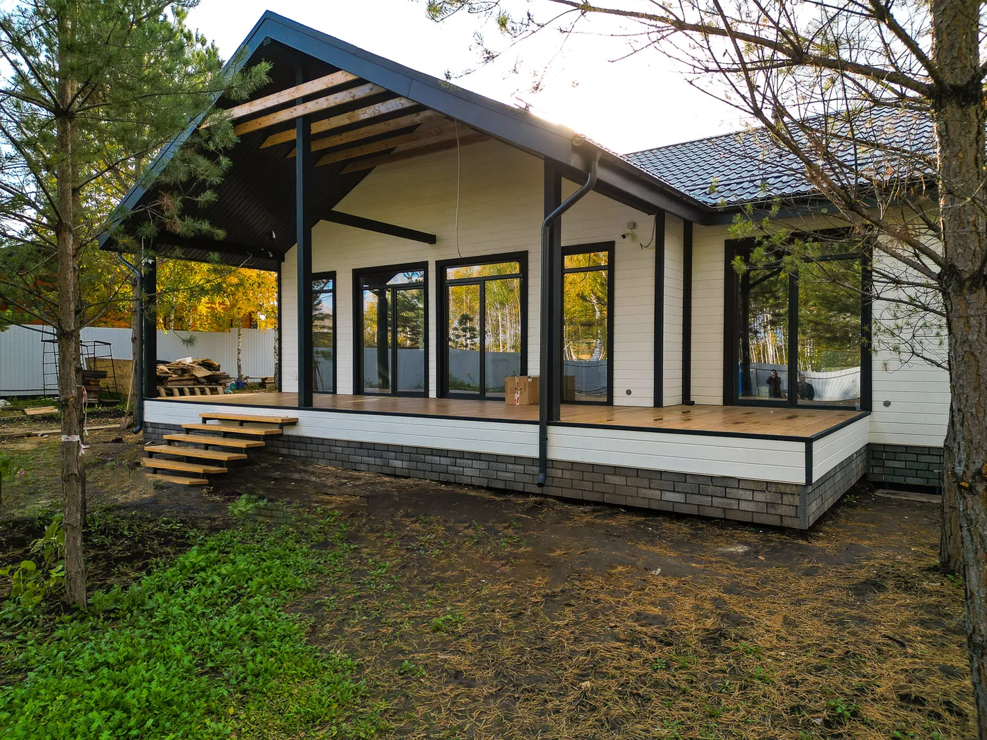 Двухэтажный дом с гаражом — фото 7